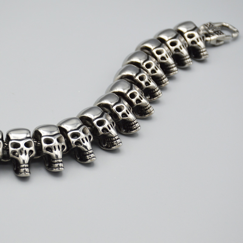 دستبند اسکلتی مدل Big Skulls کد Stds429