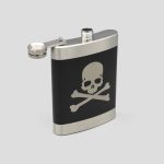 قمقمه کتابی جیبی طرح جمجمه فیلیپ مدل Pirate کد Njd-129d2 - Image 2