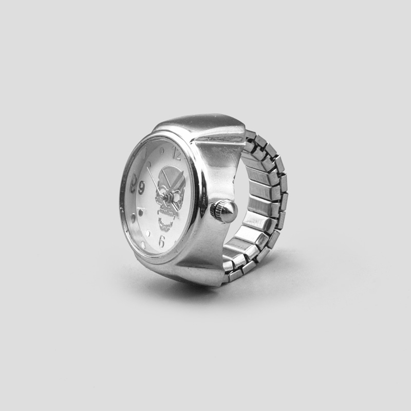 43044- ساعت انگشتی اسکلتی مدل Silver Skull (1) ساعت انگشتی اسکلتی مدل Silver Skull کد Moe-013d6 - Image 1