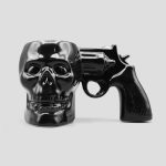 ماگ اسکلت طرح جمجمه و تفنگ کد Moe-043d4