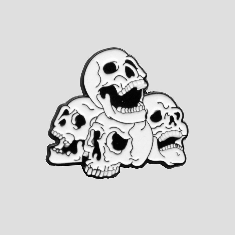 46538- پین فلزی اسکلت طرح جمجمه مدل Four Skulls (1) پین فلزی اسکلت طرح جمجمه مدل Four Skulls کد Moe-231d9 - Image 1