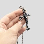 پلاک و گردنبند استیل  صلیب اسکلتی مدل Crow Skull کد Njd-204H0131 - Image 3