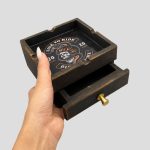 زیرسیگاری و جاسیگاری کشودار اسکلتی طرح جاده مرگ کد NJD-26E0473 - Image 6